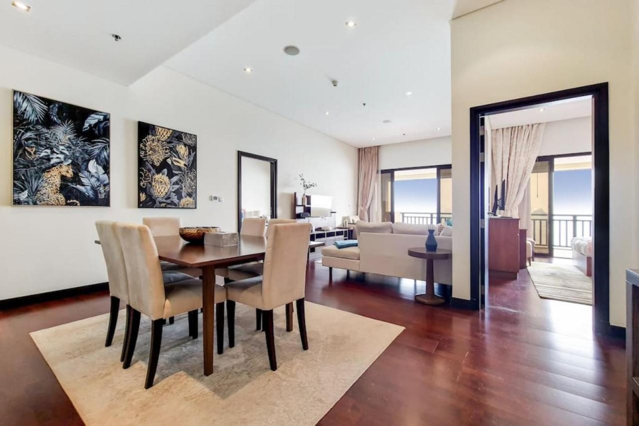 Royal Amwaj Residences North - Vibrant Two Bedroom Dubai Luaran gambar