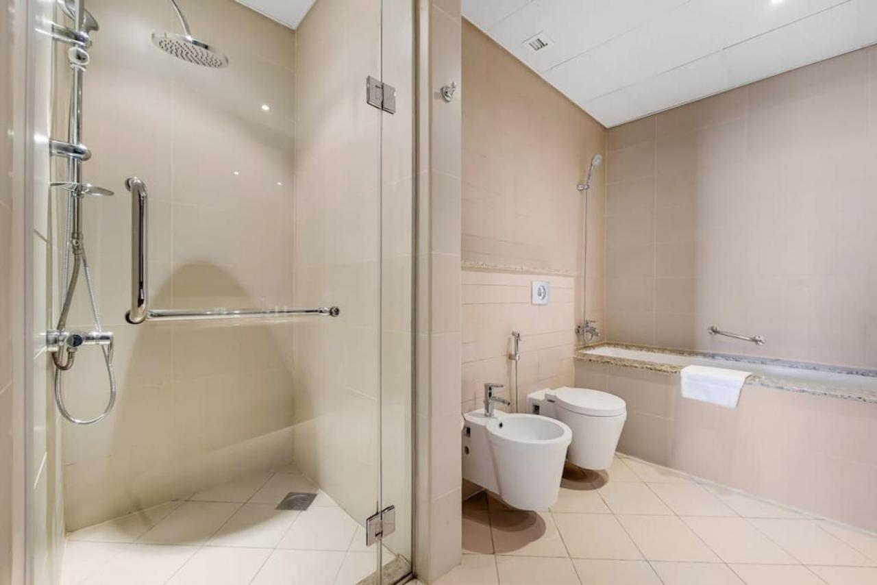 Royal Amwaj Residences North - Vibrant Two Bedroom Dubai Luaran gambar